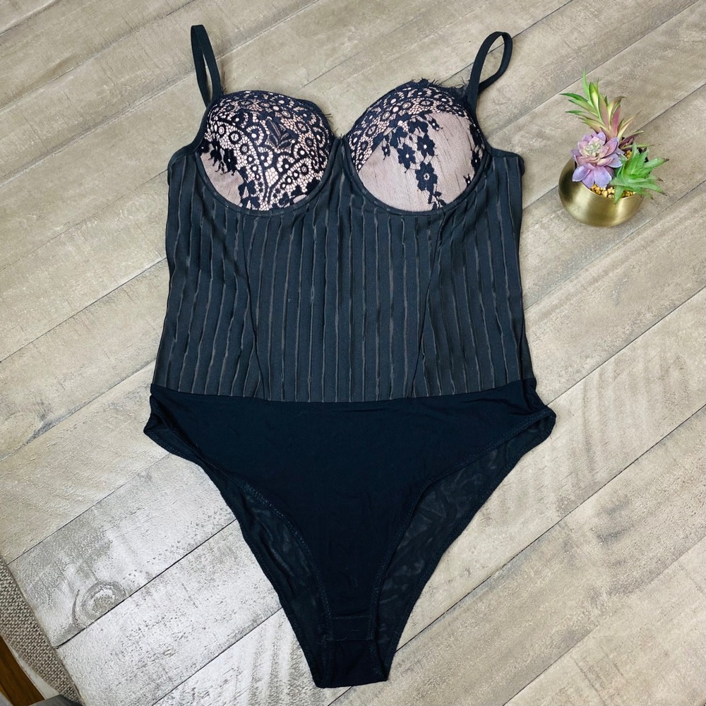 ‼️Final sale🚨Haute Monde Lace Bustier/Corset Thong Snap‎ Closure Bodysuit  Large